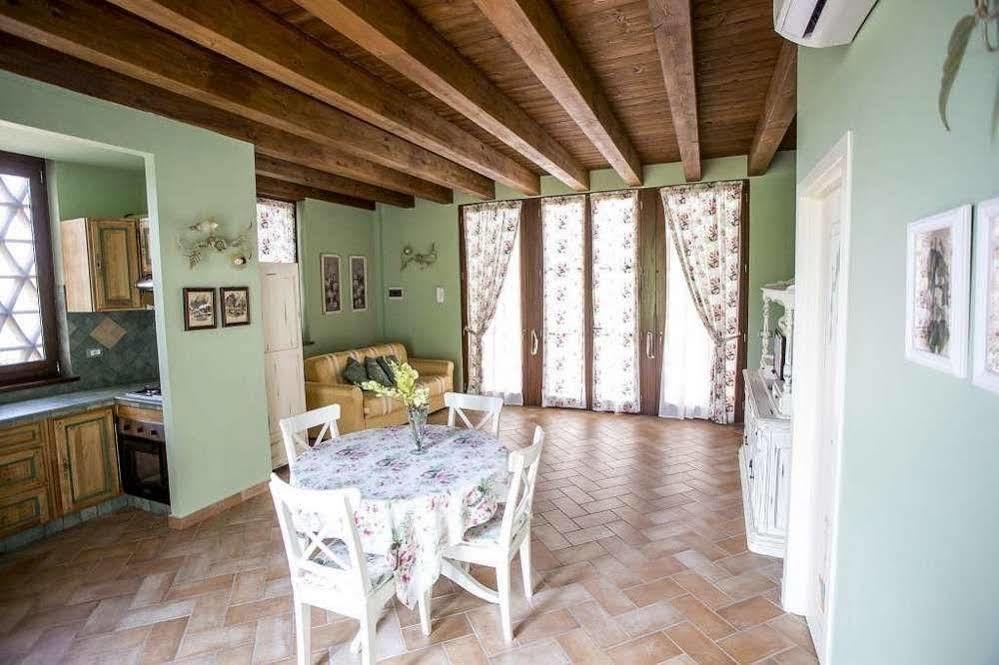 Agriturismo I Granai Crocemaroggia エクステリア 写真