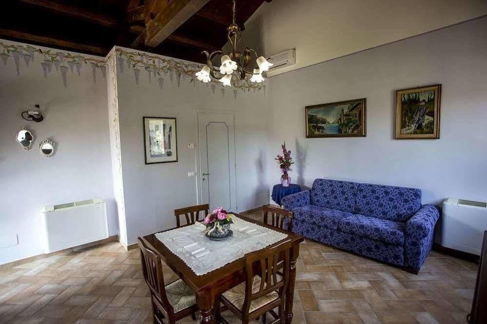 Agriturismo I Granai Crocemaroggia エクステリア 写真